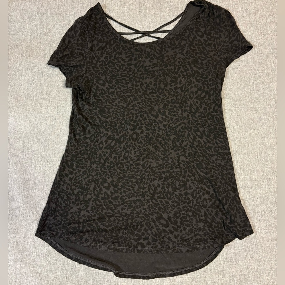 Maurices Crisscross Back Scoop Neck Short Sleeve Top - Black Animal Print